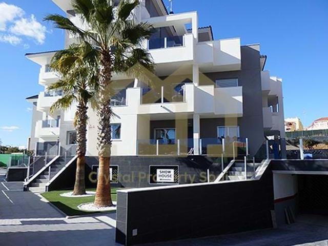 Magní­fico apartamento entre el mar y el golf!