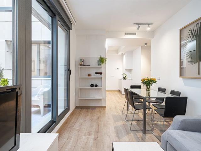 Magní­fico piso de alquiler con terraza en Madrid. ¡3 habitaciones y dos baños en Moncloa!