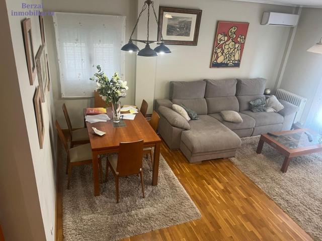 Magnífico chalet adosado en Avda. de Burgos en Logroño, La Rioja