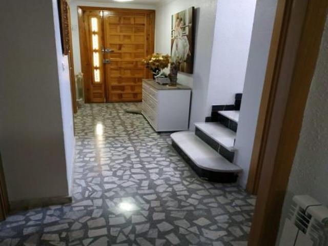 MAGNIFICO CHALET ADOSADO EN MADRIGUERAS