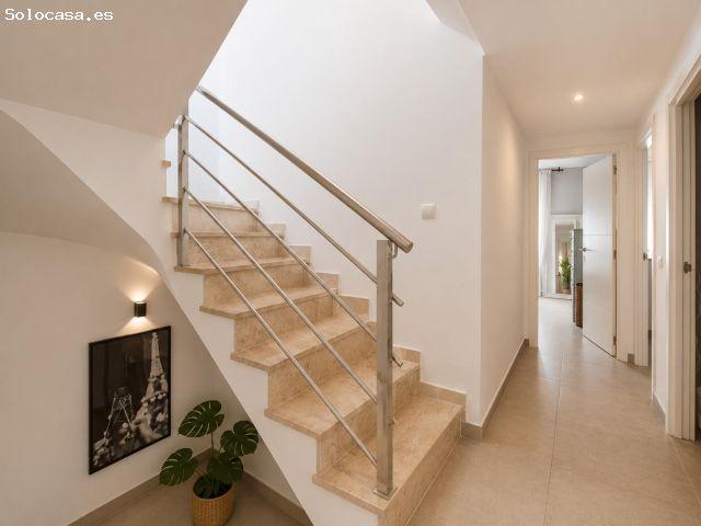 MAGNÍFICO CHALET CON TERRAZA, SOTANO Y PARKING PRIVADO