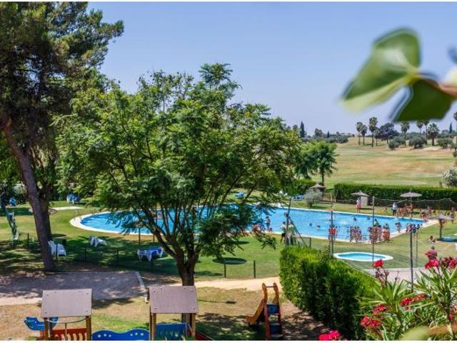Magnífico chalet en Zaudín Golf!