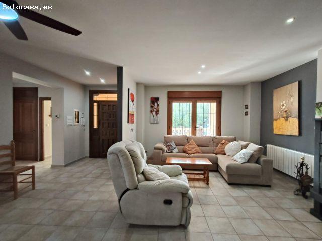 MAGNIFICO CHALET EN ZONA DEL CONTAT
