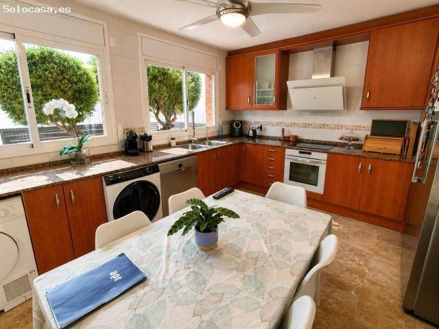 Magnífico chalet Pareado en Vilafortuy con Jardín Privado 2 plazas de garaje y piscina comunitaria