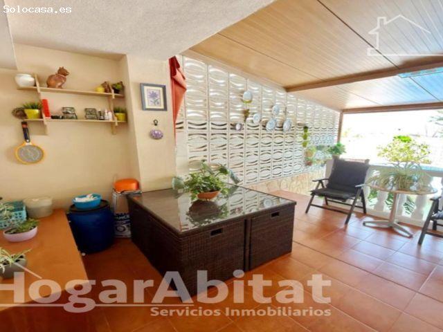 MAGNIFICO ADOSADO CON PISCINA, BARBACOA Y TERRAZA