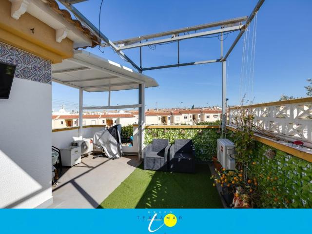 MAGNIFICO ADOSADO CON PISCINA COMUNITARIA IDEAL PARA FAMILIAS O SI LO DESEA COMO VACACIONAL