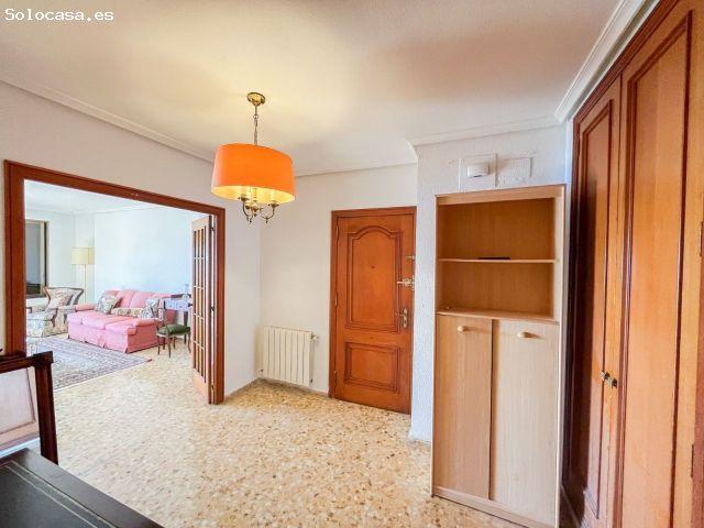 Magnífico apartamento 113 m2 2.ª planta con fantásticas vistas al mar en primera línea de playa