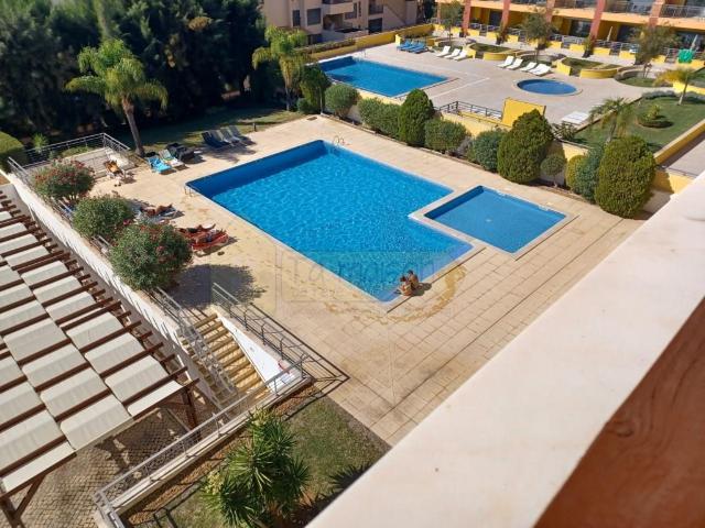 Magnifico apartamento situado numa zona calma de Vilamoura. 103m² Quarteira