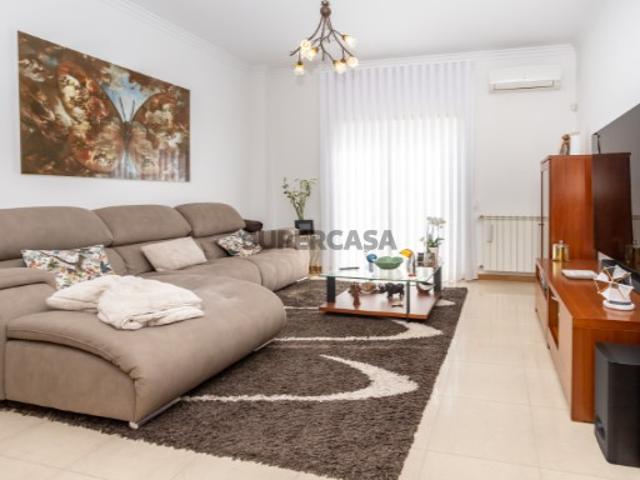 Magnífico apartamento T2 no Vale de Gatos, Cruz de Pau
