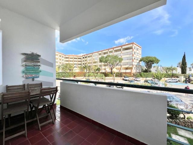 Magnífico Apartamento T2 Renovado Zona Tranquila de Vilamo. 74m² Vilamoura