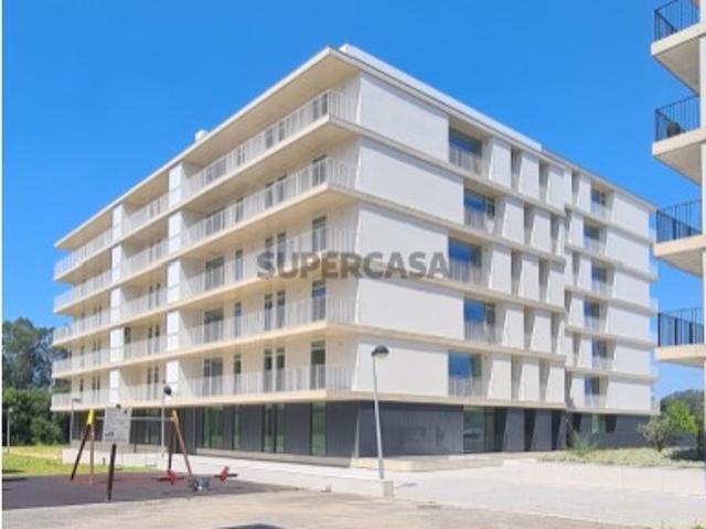 Magnifico Apartamento T3, novo, com lugar de garagem e arrumos em Leça do Bailio