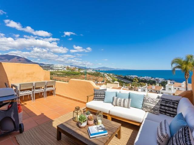 Magnifico Atico Duplex Con Impresionantes Vistas Al Mar. Ubi. 126m² Casares