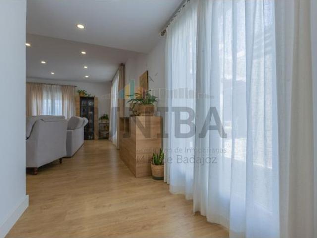 Magnífico ático en Urbanización Guadiana