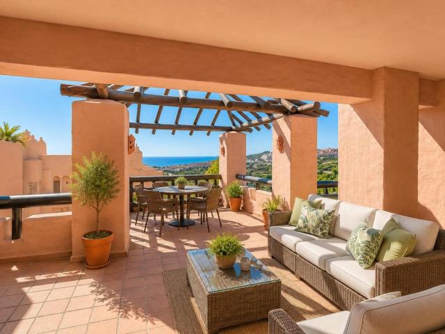 Magnífico ático orientado al sur, con una amplia terraza y p. 126m² Manilva