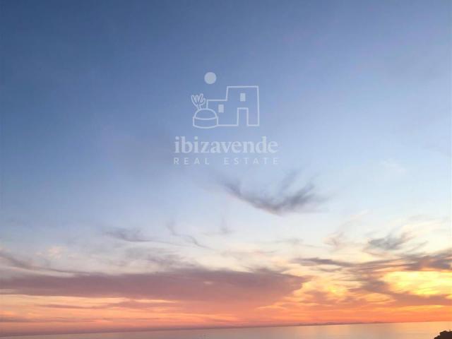 Magnifico Atico reformado en primera linea de playa en Cala. 75m² Sant Josep de sa Talaia