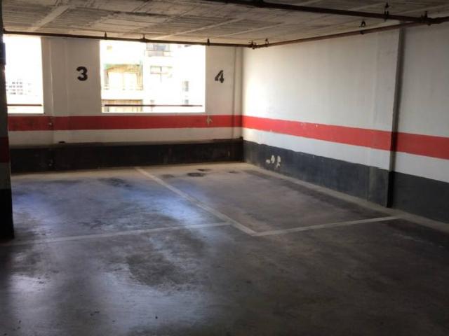 MAGNIFICO GARAJE AMPLIO EN PARKING JUNTO A PLAYA CANTERAS !