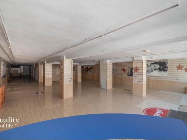 Magnífico local comercial en alquiler en pleno centro de Almuñécar