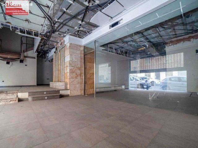 Magnifico local de 467m2, zona con mucho transito