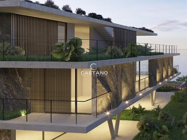 Magnífico Penthouse T4 Ultimo Piso 08 com Terraço privado. 404m² São Martinho