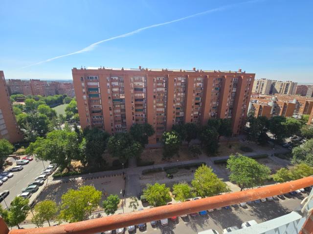 Magnífico piso vistas despejadas luminoso 3 hab 2 baños y garaje