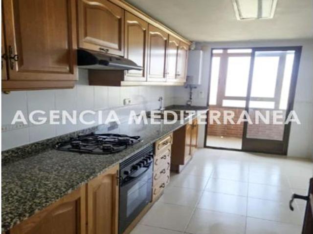 Magnífico piso con 2 plazas de garaje incluidas