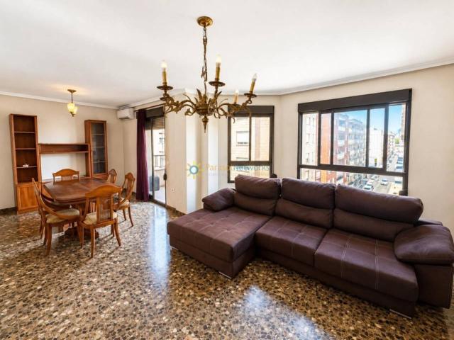 Magnífico piso de 97,5 m² en venta en el centro de Oliva