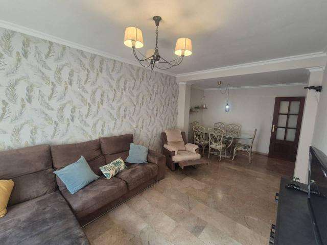 MAGNIFICO PISO EN VENTA EN LA CALLE BONARES, HUELVA