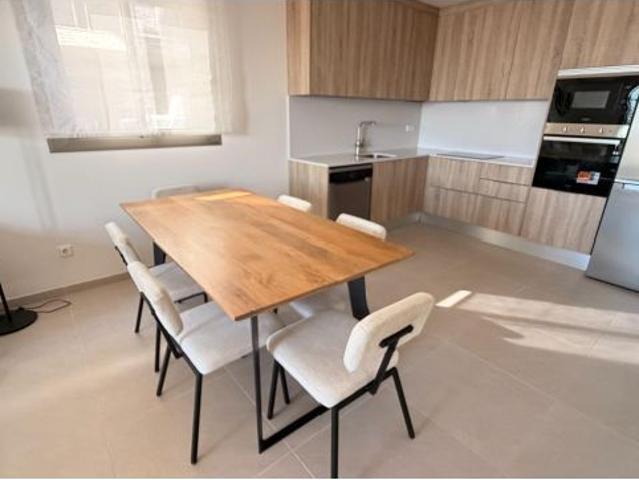 Magnífico Piso en Santa Pola: Comodidad y Estilo a un Paso del Mar