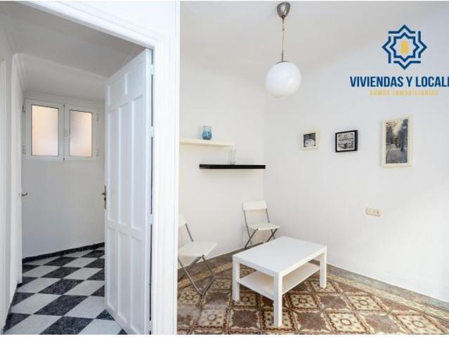 Magnífico piso para reformar en pleno centro de Granada, junto a Plaza Nueva, Gran Vía de Colón, Pla