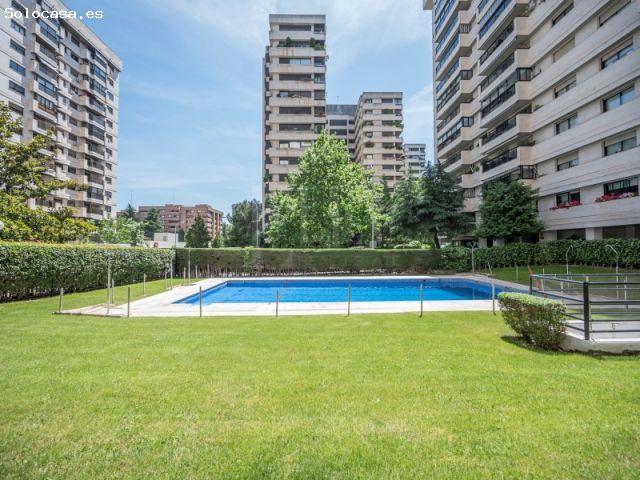 Magnífico piso reformado en urbanización privada con piscina