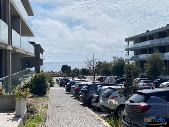 Magnífico T0, c/ L. de Garagem e varanda, 1.ª linha de mar, praia a 50m | 26084097472