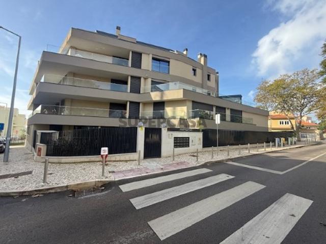 Magnífico T2 no Condominio MareNostrum na Parede