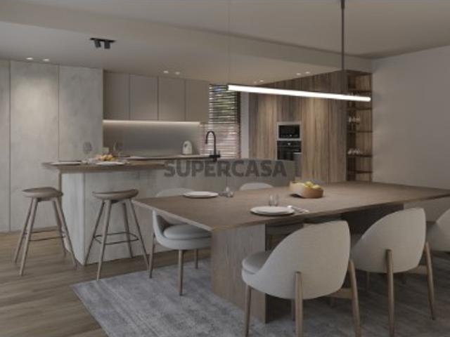 Magnifico T3 com 3 suites, varanda com 50m2 e garagem para 2 carros, junto ao Parque da Prelada, Porto