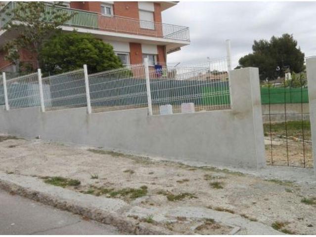 ¡Magnífico terreno de 936 m2 en Segur de Calafell!