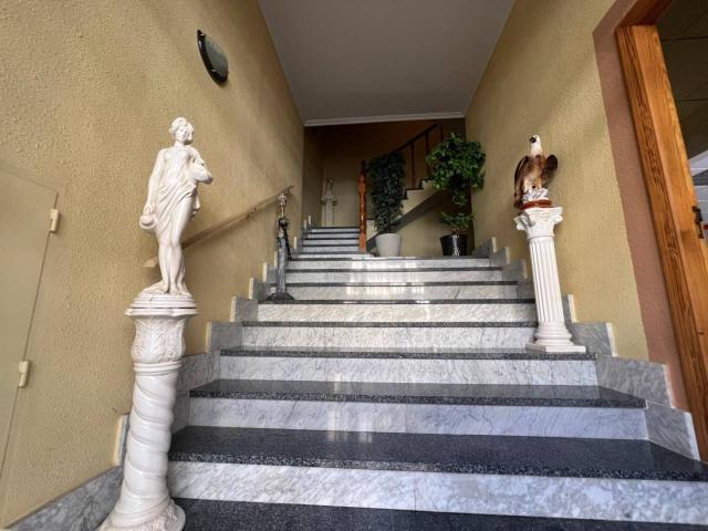 MAGNÍFICA CASA UNIFAMILIAR EN VENTA