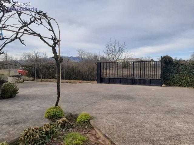 Magnifica casa, con más de dos mil metros de terreno