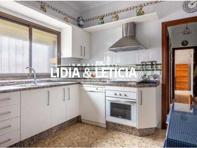 Magnifica casa de una sola planta en Zona Silos
