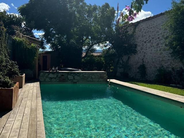 Magnífica casa de pueblo con piscina privada en el corazón d. 311m² Benimeli