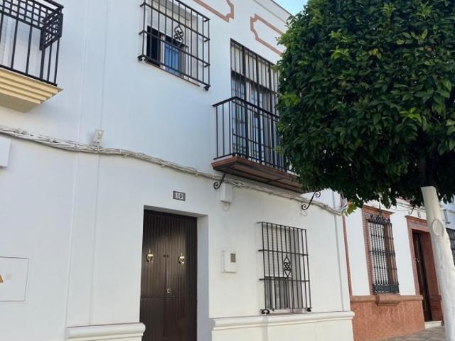 Magnífica casa de pueblo en el centro de Carrión de los Céspedes!