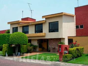 Magnífica casa en condominio con amenidades!