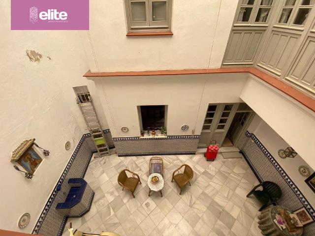 MAGNIFICA CASA EN EL CENTRO