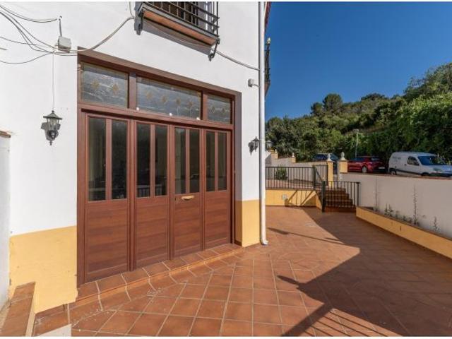 Magnífica casa en la preciosa zona de Trassierra.Única y con mucho encanto