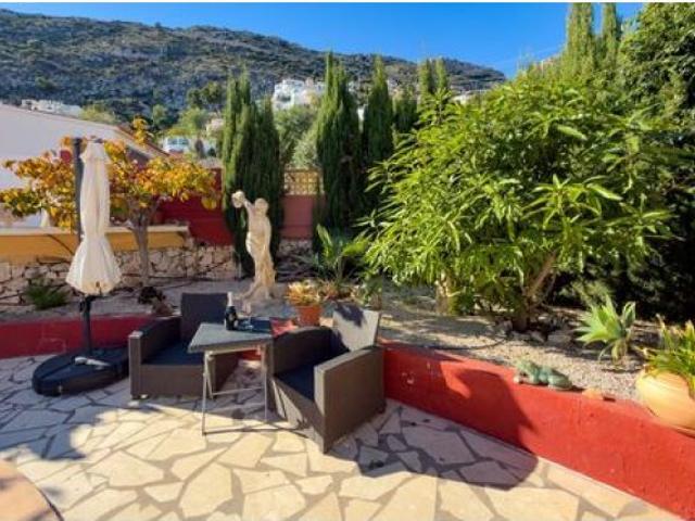 Magnífica casa en Maryvilla con vistas al mar, a la montaña y al majestuoso Peñón de Ifach. MPQJ T31