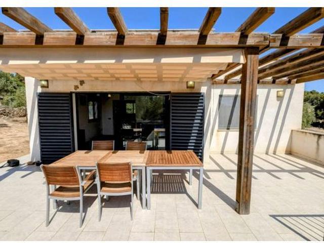 Magnífica Finca rústica con vivienda, piscina y vistas al mar entre El Perelló y sus playas