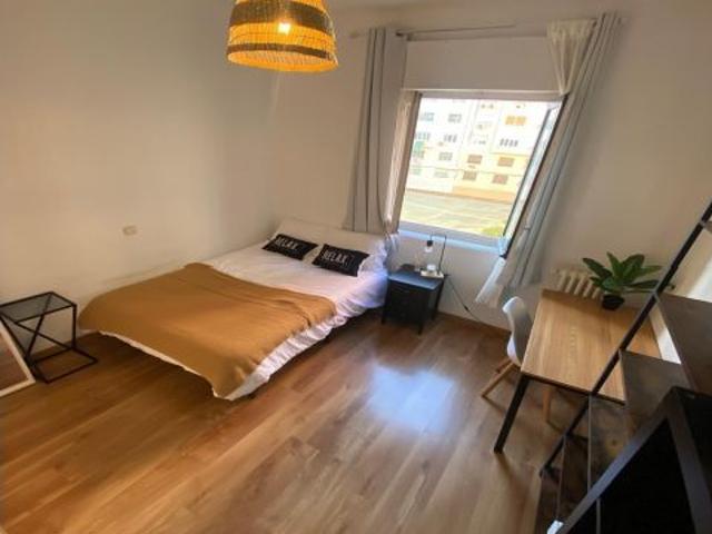 ¡MAGNÍFICA HABITACIÓN EN ALQUILER!