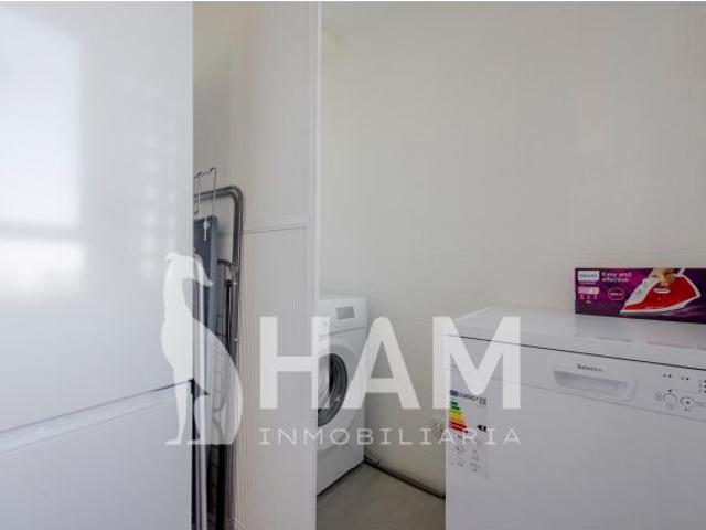 ¡MAGNÍFICA HABITACIÓN EN ALQUILER!