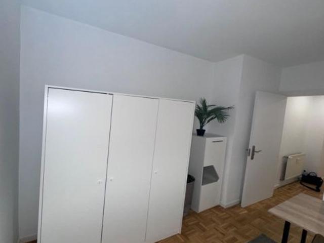MAGNÍFICA HABITACIÓN EN PLENO CORAZÓN DEL BARRIO DELICIAS