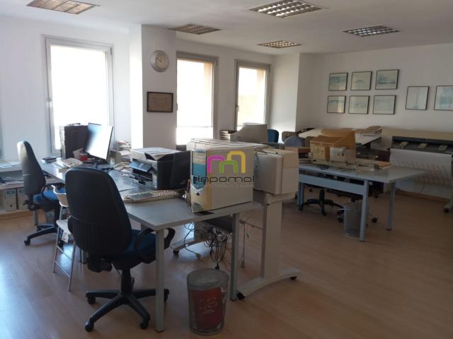 ¡MAGNÍFICA OFICINA EN PLENO CENTRO!