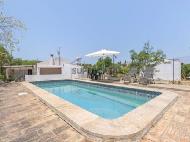 Magnífica Moradia T4 com Piscina e Vista para a Montanha