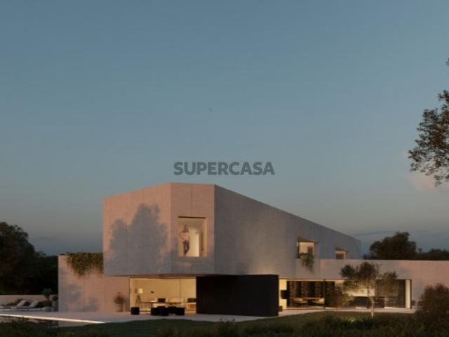 Magnifica moradia T4 na praia de Miramar